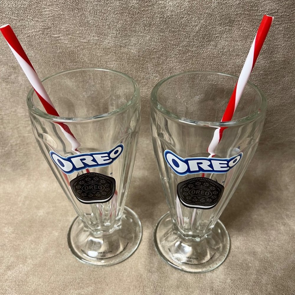 Set of 2 Oreo Milkshake Fluted Glass 7"